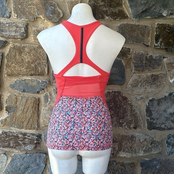 Lululemon Mesh With Me Tank Top Pink Floral Print Size 4 Yoga Gym Racerback - Picture 6 of 8